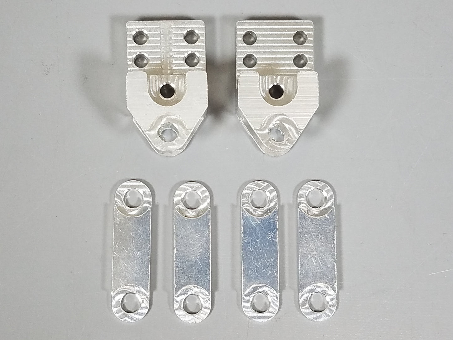 Leaf Spring Suspension Lift Adjustable Mount Shackles Bracket Tamiya 1/10 F350 Toyota Hilux Tundra