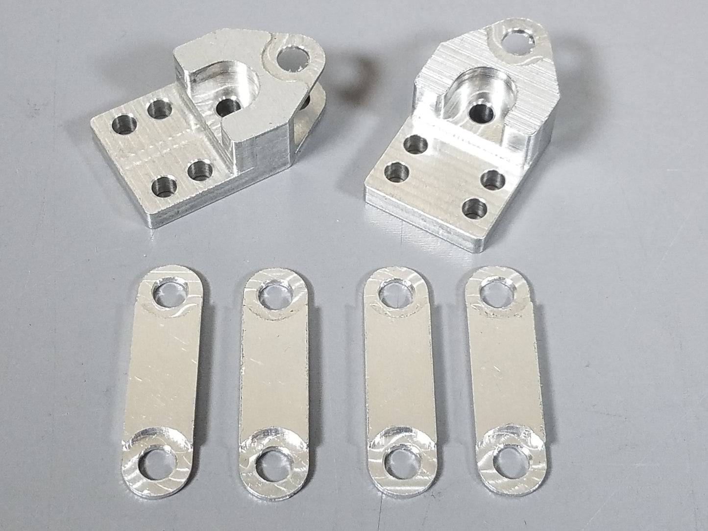 Leaf Spring Suspension Lift Adjustable Mount Shackles Bracket Tamiya 1/10 F350 Toyota Hilux Tundra