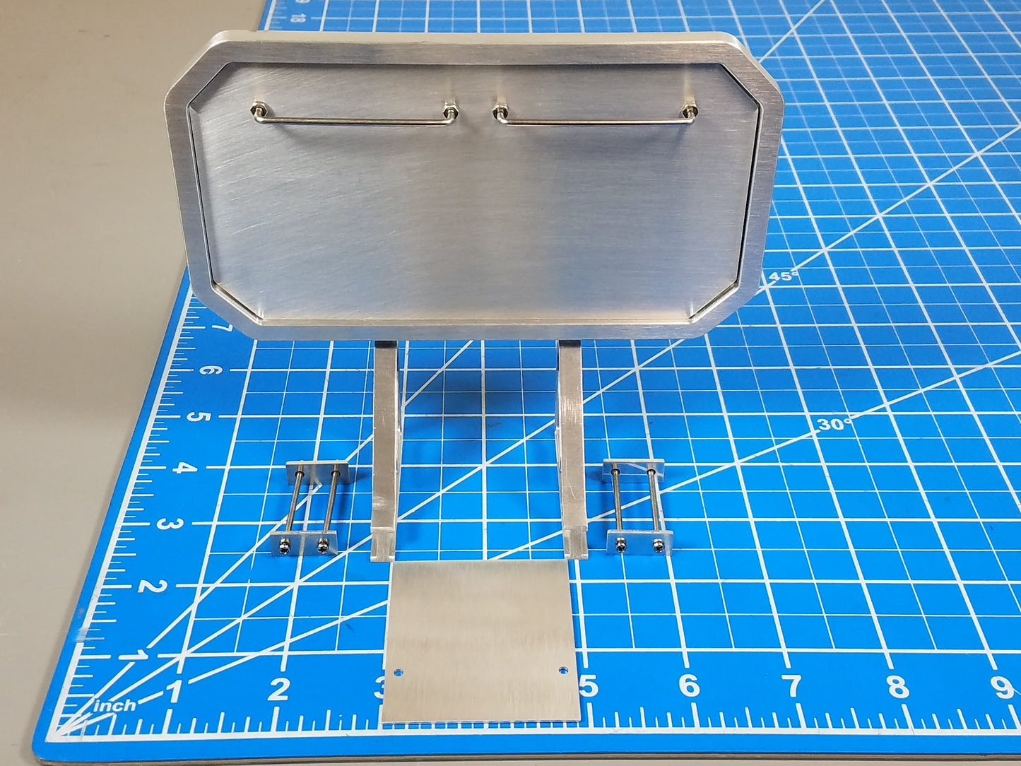 Aluminum "Toy" Rear Back Headache Rack Chassis Mount for Tamiya R/C 1/14 King Hauler Grand Hauler Knight Hauler Man Globeliner Aeromax Cascadia Actros Scania