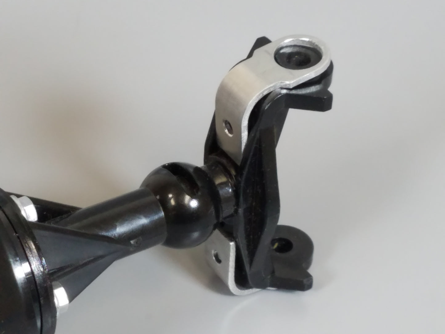 Aluminum Outer Axle Knuckle Stiffener L Plate Mounting Bracket Mount for Tamiya RC 1/10 ClodBuster Bullhead