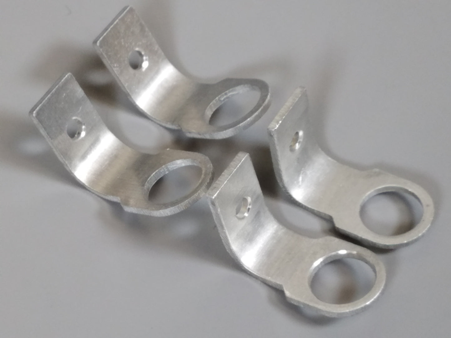 Aluminum Outer Axle Knuckle Stiffener L Plate Mounting Bracket Mount for Tamiya RC 1/10 ClodBuster Bullhead