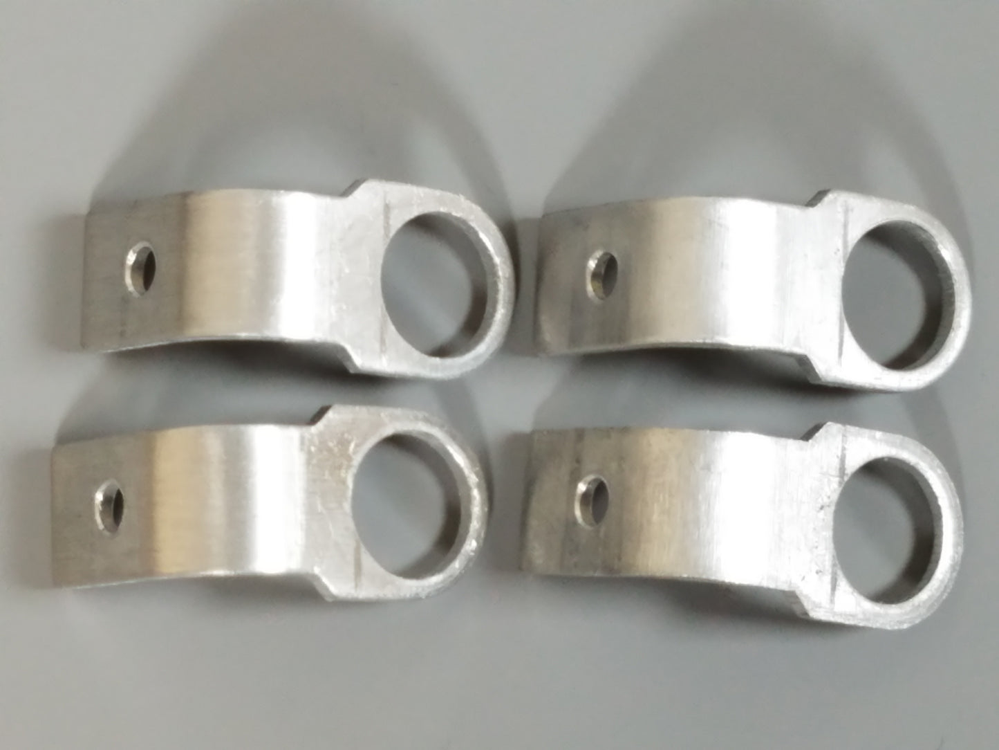 Aluminum Outer Axle Knuckle Stiffener L Plate Mounting Bracket Mount for Tamiya RC 1/10 ClodBuster Bullhead
