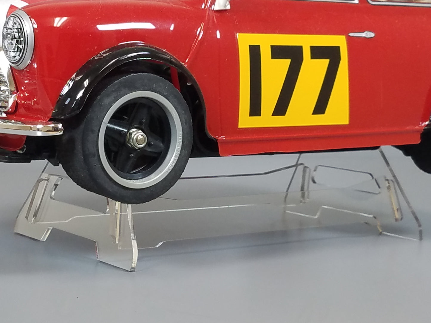 Acrylic R/C Car Truck Display Stand for TAMIYA 1/10 R/C M01 M02 M03 M04 M05 M06 TT01 TT02 Chassis
