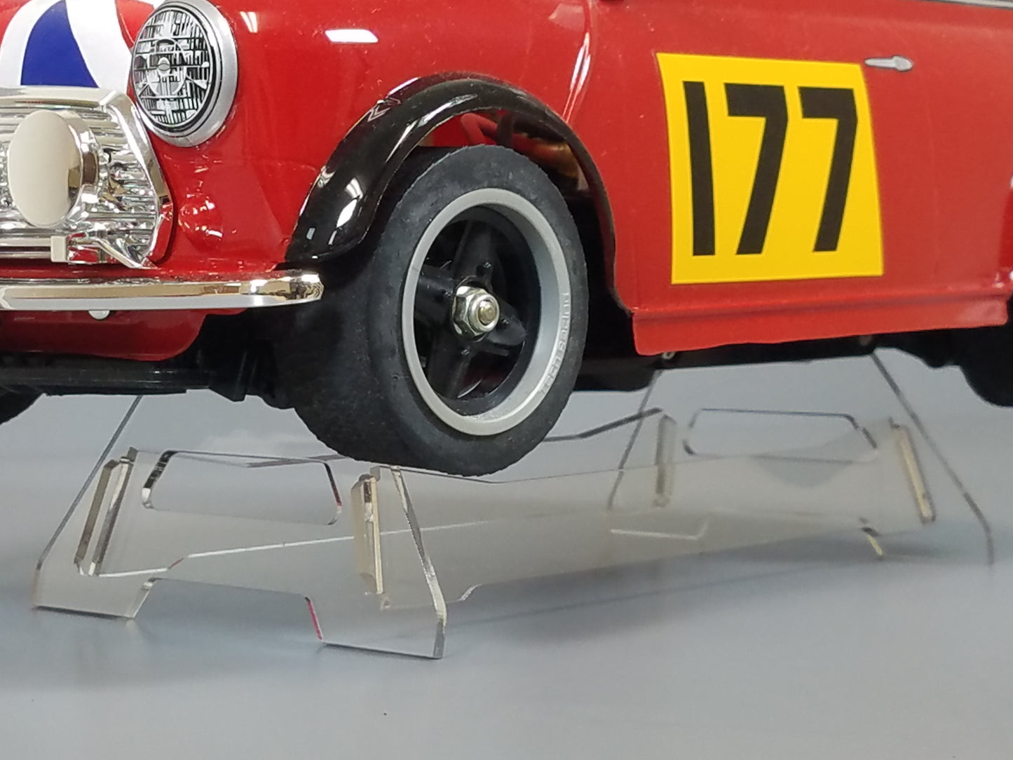Acrylic R/C Car Truck Display Stand for TAMIYA 1/10 R/C M01 M02 M03 M04 M05 M06 TT01 TT02 Chassis