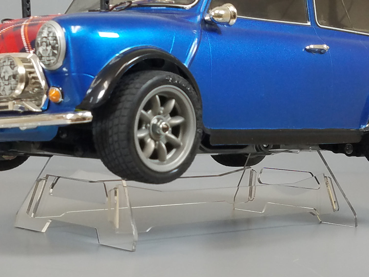 Acrylic R/C Car Truck Display Stand for TAMIYA 1/10 R/C M01 M02 M03 M04 M05 M06 TT01 TT02 Chassis