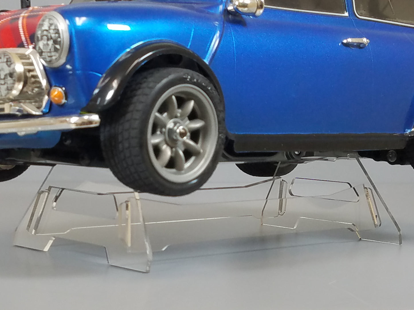 Acrylic R/C Car Truck Display Stand for TAMIYA 1/10 R/C M01 M02 M03 M04 M05 M06 TT01 TT02 Chassis
