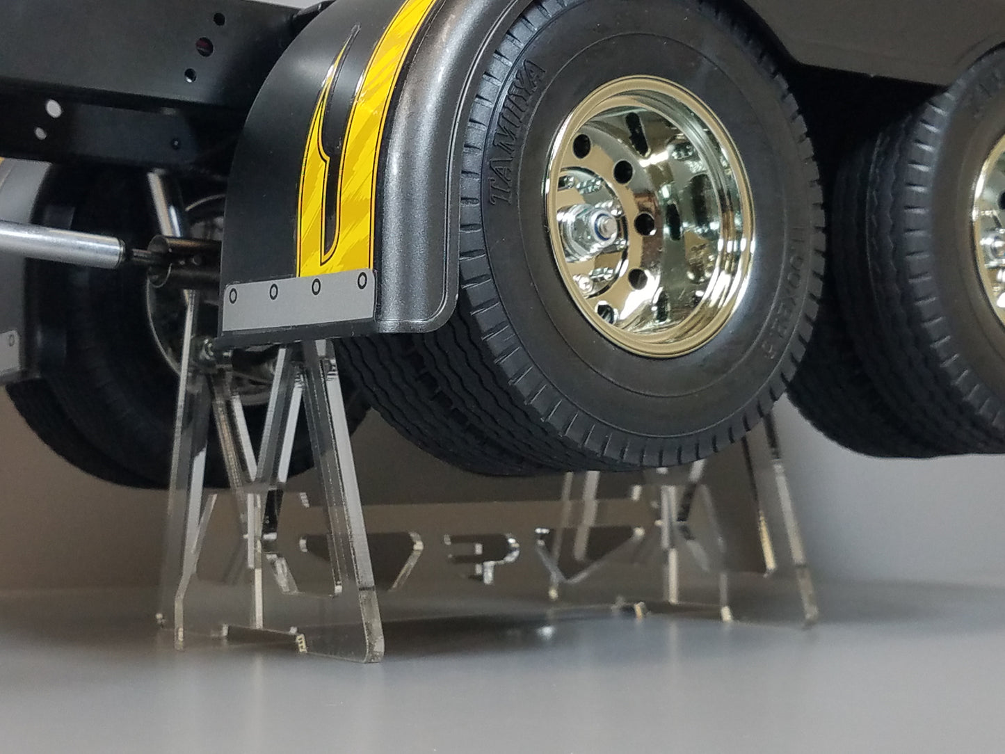 Acrylic Remote Control Toy Car Truck Display Stand for TAMIYA 1/14 R/C King Hauler Grand Hauler Knight Hauler Scania Globeliner