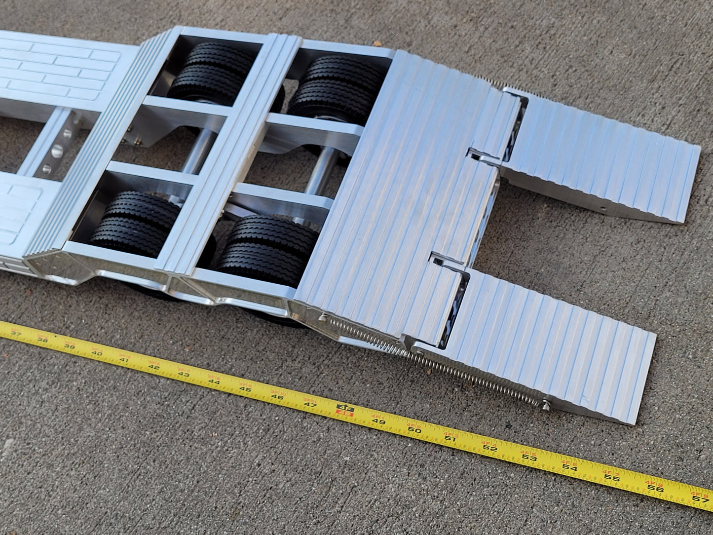 Toy Aluminum Gooseneck Lowboy Trailer Extended Deck Version Tamiya Toy 1/14 King Hauler Grand Hauler knight Hauler Globeliner Scania Volvo Mercedes Benz Cascadia