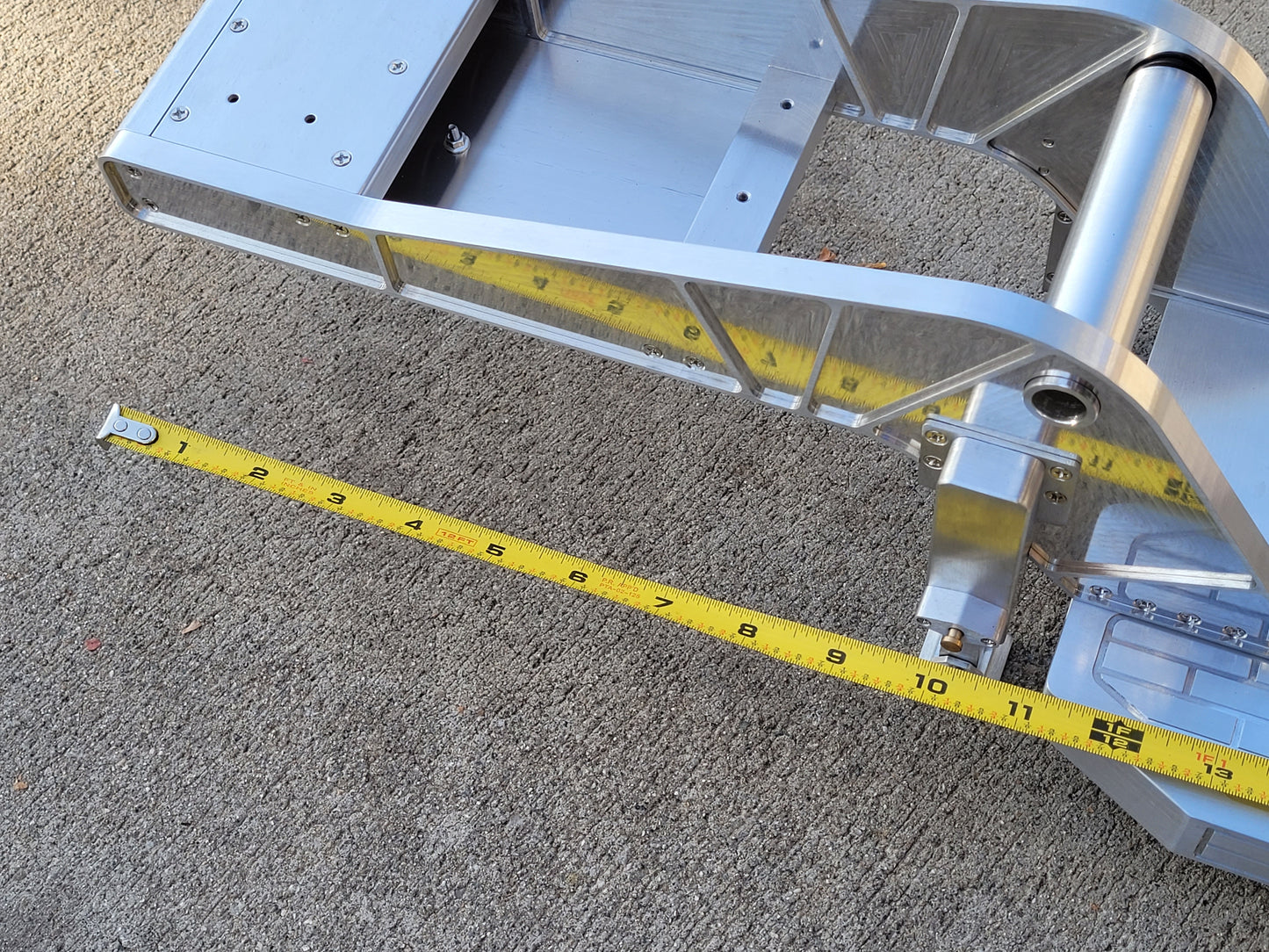Toy Aluminum Gooseneck Lowboy Trailer Extended Deck Version Tamiya Toy 1/14 King Hauler Grand Hauler knight Hauler Globeliner Scania Volvo Mercedes Benz Cascadia