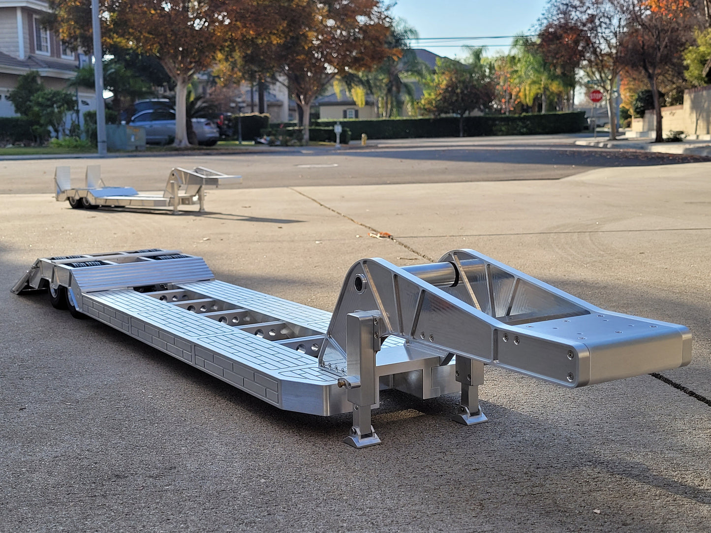 Toy Aluminum Gooseneck Lowboy Trailer Extended Deck Version Tamiya Toy 1/14 King Hauler Grand Hauler knight Hauler Globeliner Scania Volvo Mercedes Benz Cascadia