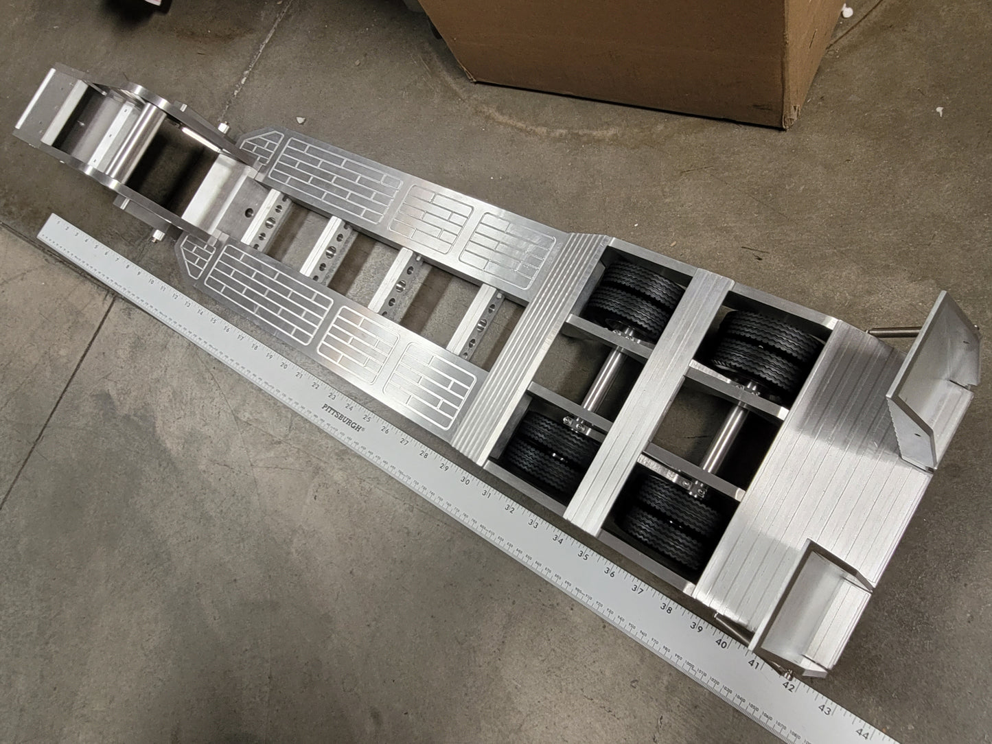 Aluminum Toy 2-Axles Flatbed Deck Gooseneck Trailer for Tamiya R/C 1/14 King Hauler Grand Hauler Knight Hauler Cascadia Globeliner Scania Actros Aeromax