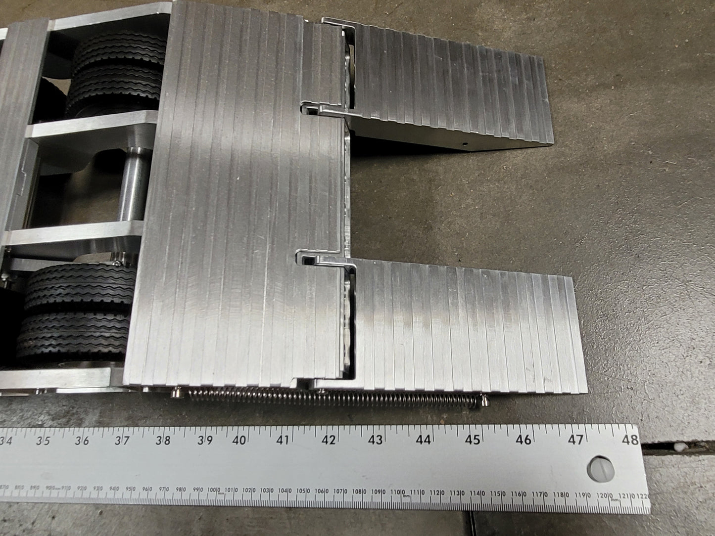 Aluminum Toy 2-Axles Flatbed Deck Gooseneck Trailer for Tamiya R/C 1/14 King Hauler Grand Hauler Knight Hauler Cascadia Globeliner Scania Actros Aeromax
