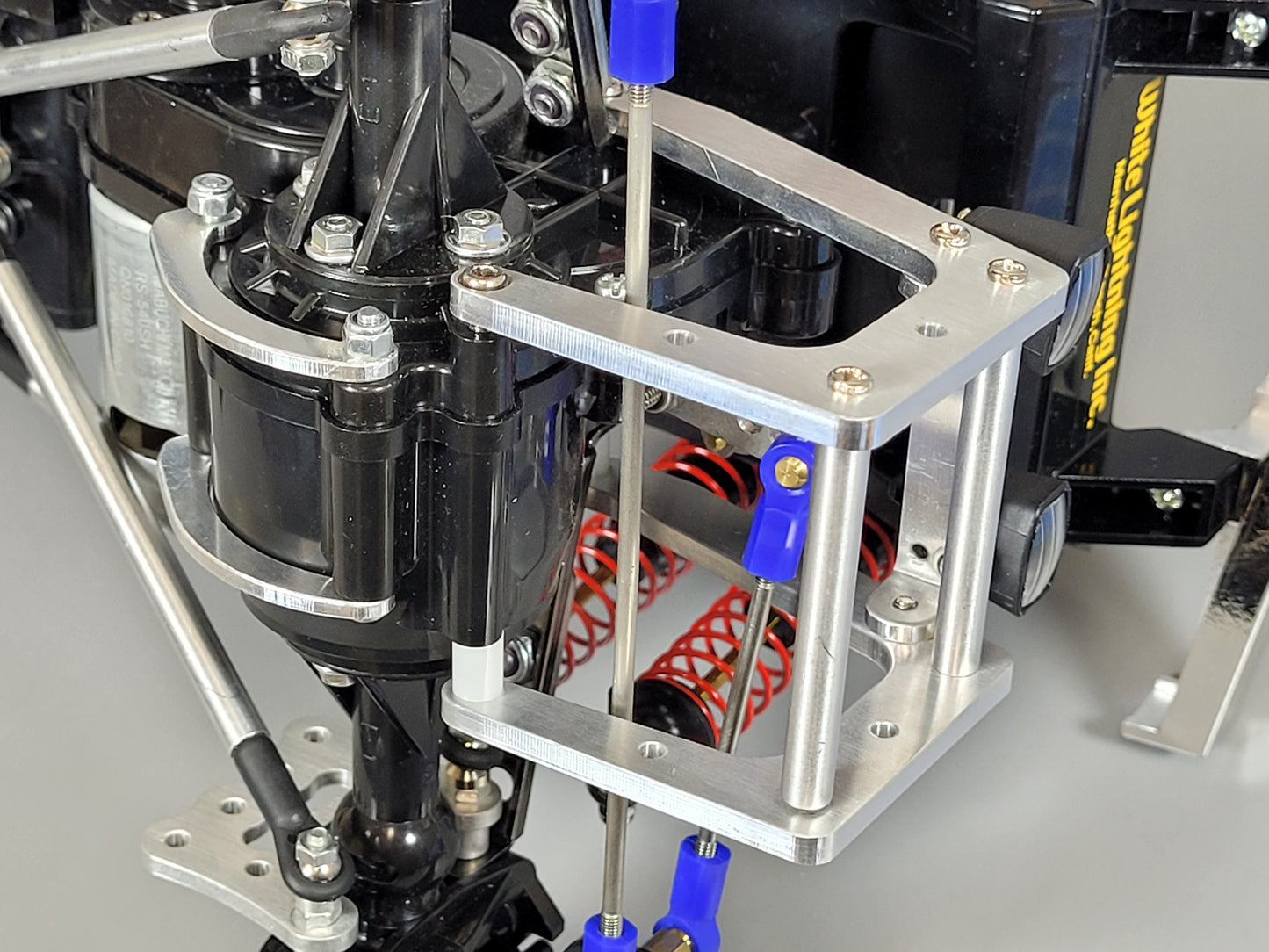 Aluminum Front Axle Protection Bumper with Light Housing Kit for Tamiya R/C 1/10 Super Clodbuster Bullhead