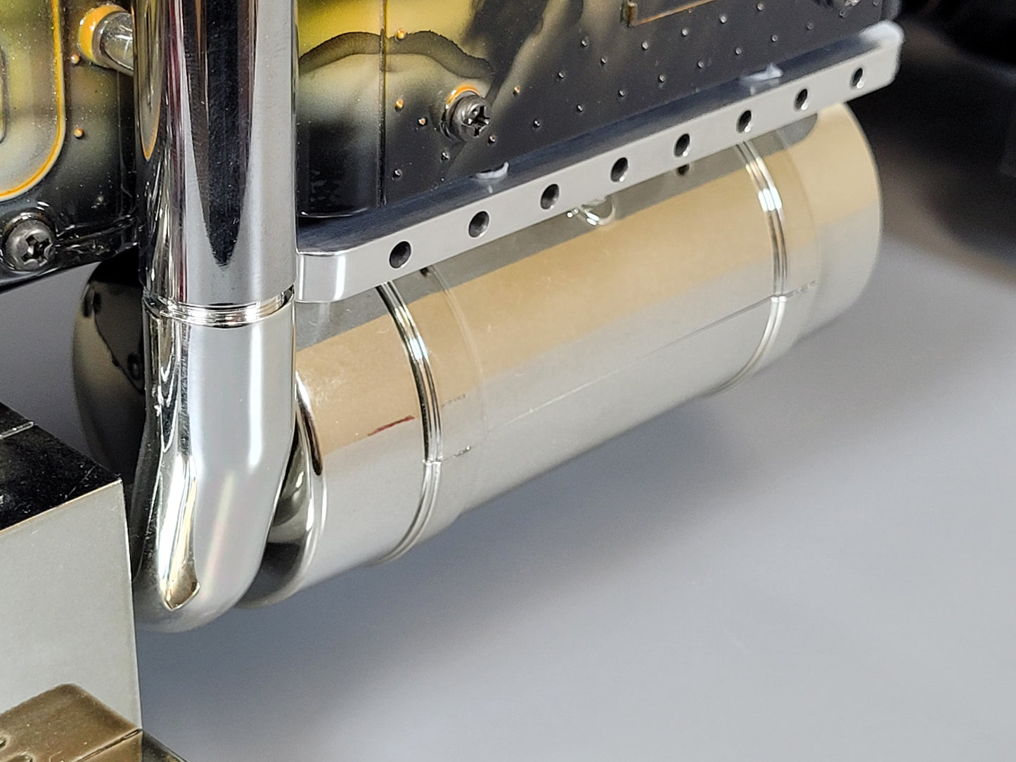 Pair Aluminum Rear Cab Under Sleeper Housing Bracket Mounting Mount for Tamiya R/C 1/14 King Hauler Grand Hauler
