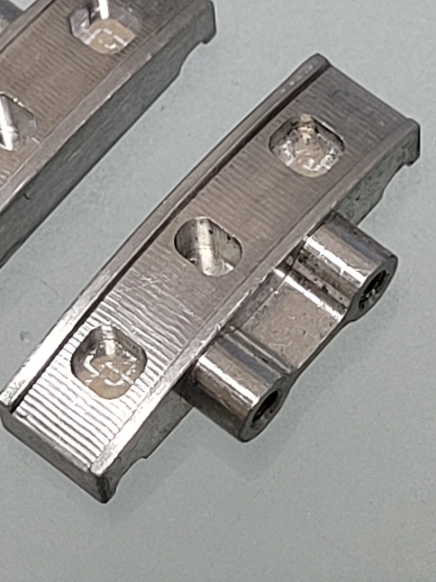 Pair Aluminum Part E1 Lower Axle Mounts Stay Replacement Tamiya 1/10 R/C Ford F350 Juggernaut 1 2