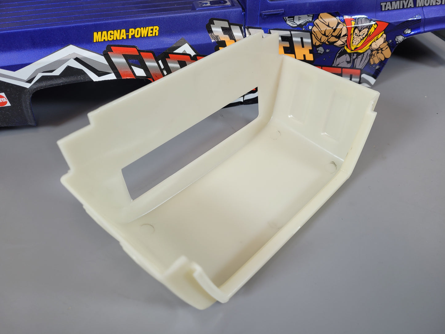 Rear Bed Topper Half Cover for Tamiya R/C Toy 1/10 Toyota Bruiser Hilux Mountaineer Trailfinder Super Clodbuster Truck