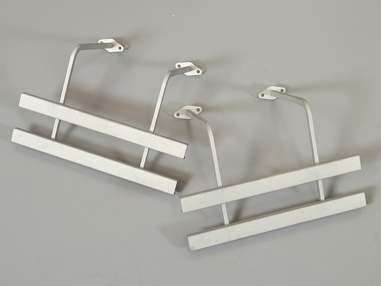 2pcs Metal Side Rail Bumper Protect Bar Guard for Tamiya Toy 1/14 Tractor Truck Tank Trailer