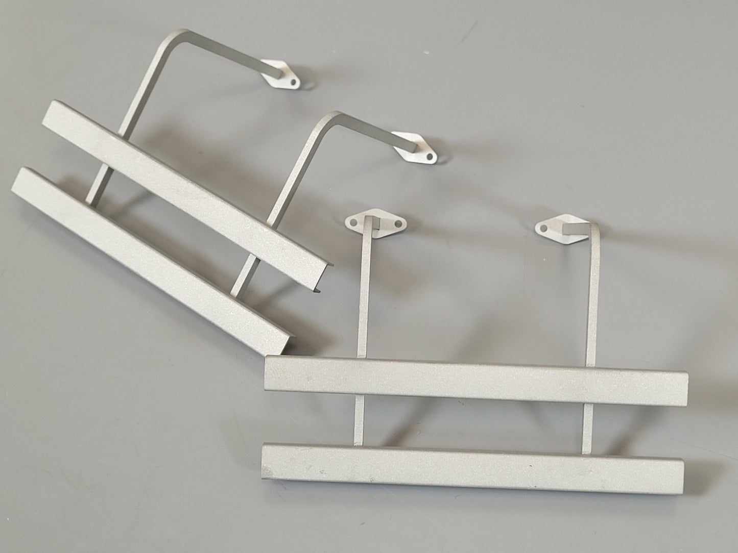 2pcs Metal Side Rail Bumper Protect Bar Guard for Tamiya Toy 1/14 Tractor Truck Tank Trailer