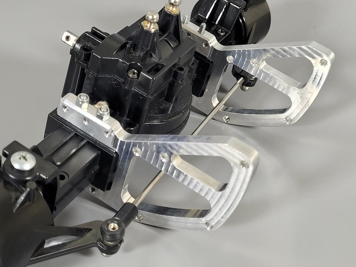 Aluminum Side Bracket Bumper Guard Protector Mount Mounting Plate Tamiya 1/10 RC TXT-1 TXT1