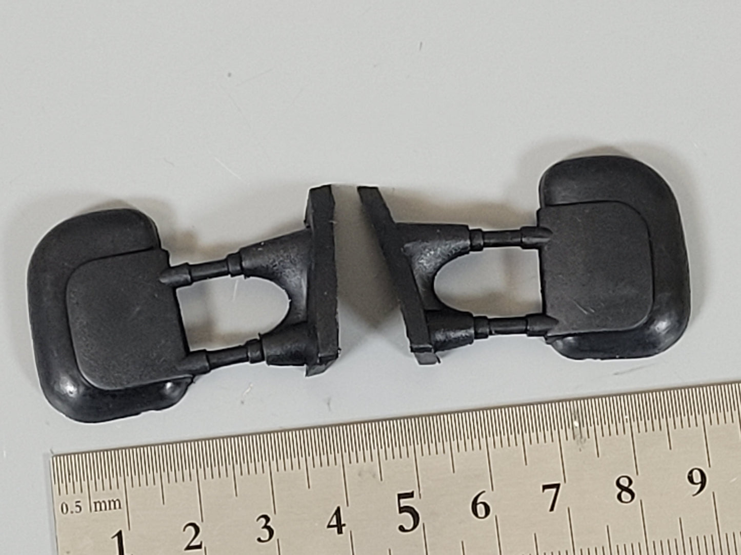 Pair Black Rubber Flexible L/R Side Window Mirror for Tamiya Toy R/C 1/10 Juggernaut 2 Ford F350 F-350 Truck