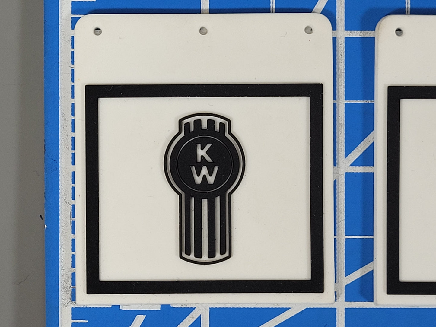 Pair Toy Mud Flap Guard Mount Mounting Plate "KW" Kenworth Logo Print for Tamiya R/C 1/14 King Hauler Grand Hauler Knight Hauler Globeliner Cascadia Aeromax
