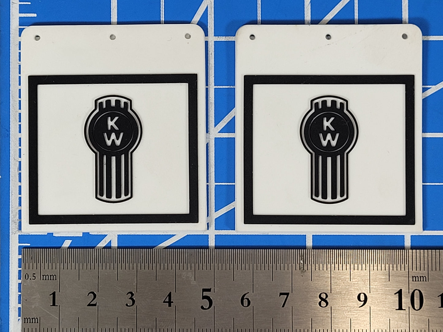 Pair Toy Mud Flap Guard Mount Mounting Plate "KW" Kenworth Logo Print for Tamiya R/C 1/14 King Hauler Grand Hauler Knight Hauler Globeliner Cascadia Aeromax