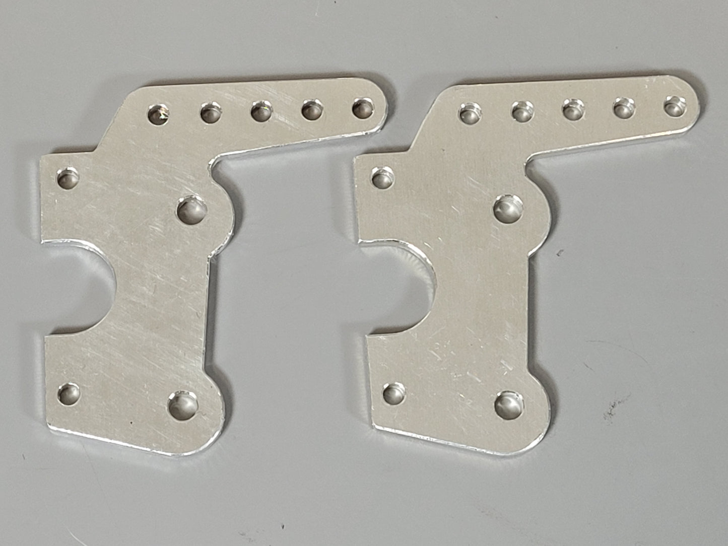 Pair Aluminum Relocate Axle Control Arm Link Shock Long Style Mount Bracket Tamiya 1/10 R/C Clodbuster Bullhead