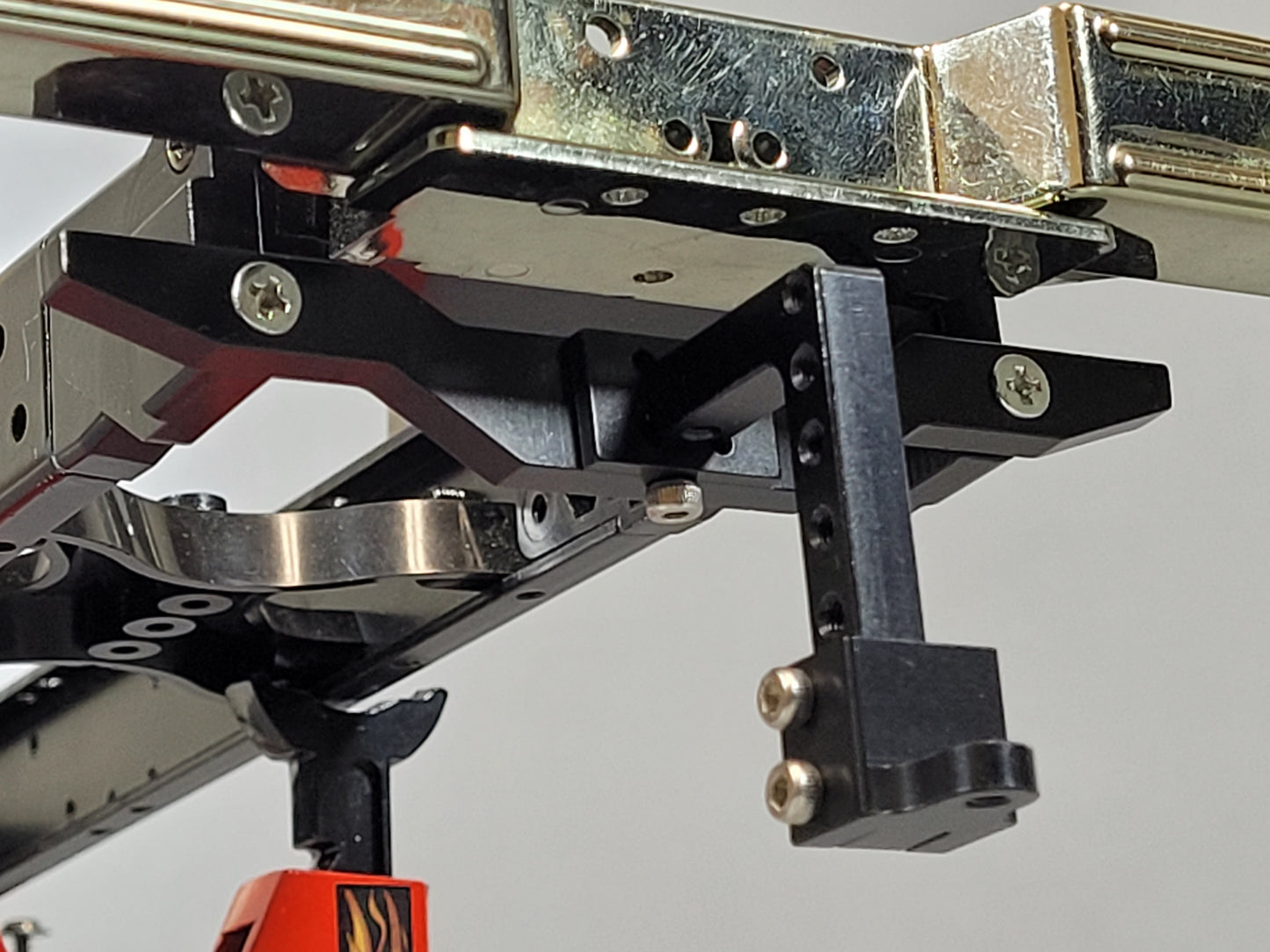 Rear Adjustable Metal Tow Hitch Mount Bracket Kit for Tamiya 1/10 R/C Toyota Hilux High Lift Truck