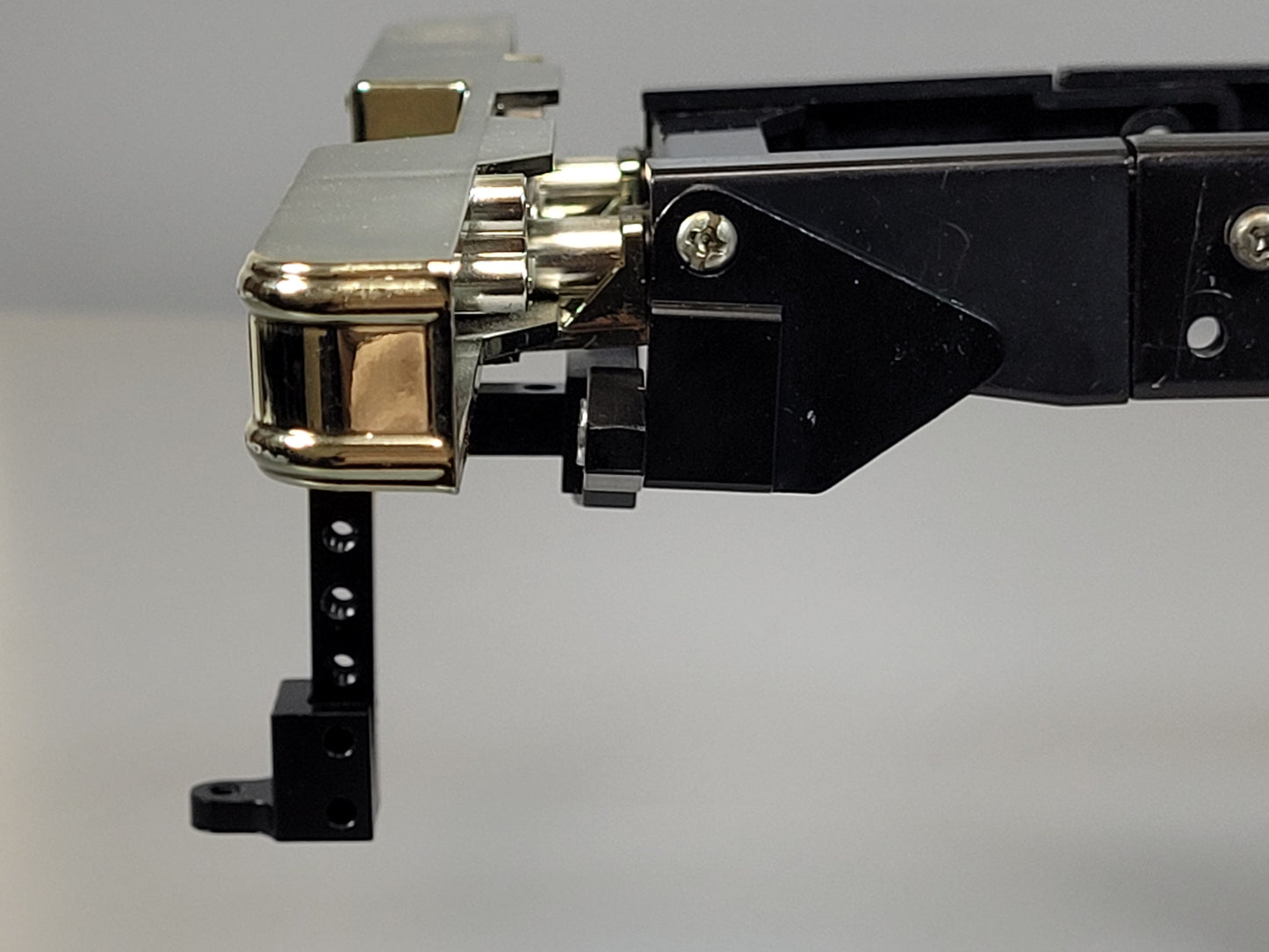 Rear Adjustable Metal Tow Hitch Mount Bracket Kit for Tamiya 1/10 R/C Toyota Hilux High Lift Truck