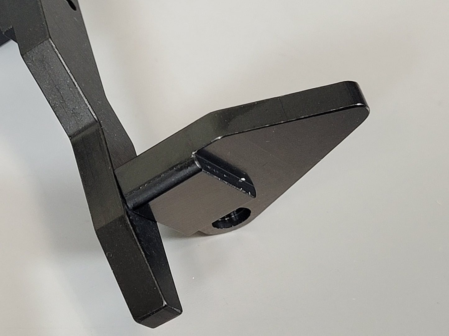 Rear Adjustable Metal Tow Hitch Mount Bracket Kit for Tamiya 1/10 R/C Toyota Hilux High Lift Truck