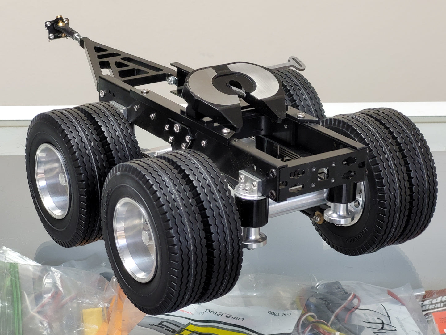 Aluminum 2 Axles Dolly Pin Mount 5th Wheel Coupler 1/14 R/C Semi Tractor Pull Trailer for Tamiya King Hauler Grand Hauler Knight Hauler Globeliner Scania Actros Semi