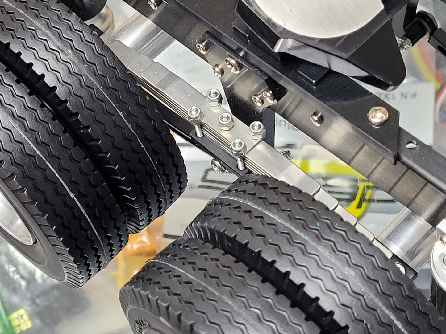 Aluminum 2 Axles Dolly Pin Mount 5th Wheel Coupler 1/14 R/C Semi Tractor Pull Trailer for Tamiya King Hauler Grand Hauler Knight Hauler Globeliner Scania Actros Semi