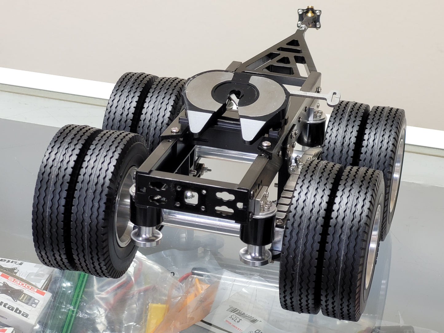Aluminum 2 Axles Dolly Pin Mount 5th Wheel Coupler 1/14 R/C Semi Tractor Pull Trailer for Tamiya King Hauler Grand Hauler Knight Hauler Globeliner Scania Actros Semi