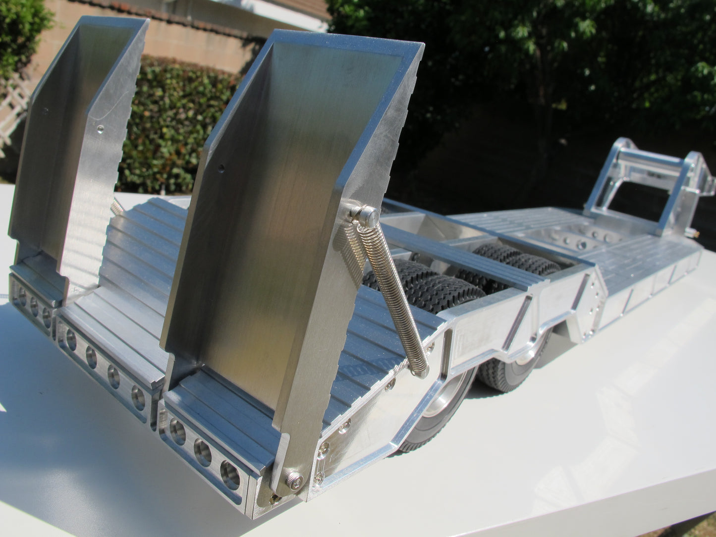 Aluminum Toy 2-Axles Flatbed Deck Gooseneck Trailer for Tamiya R/C 1/14 King Hauler Grand Hauler Knight Hauler Cascadia Globeliner Scania Actros Aeromax