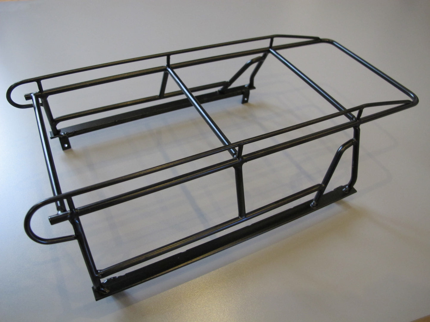 Toy Metal Rear Bed Trunk Storage Tool Rack Mount for Tamiya Toy R/C 1/10 Scale Toyota Hilux Bruiser Trail Finder Rc4WD Truck