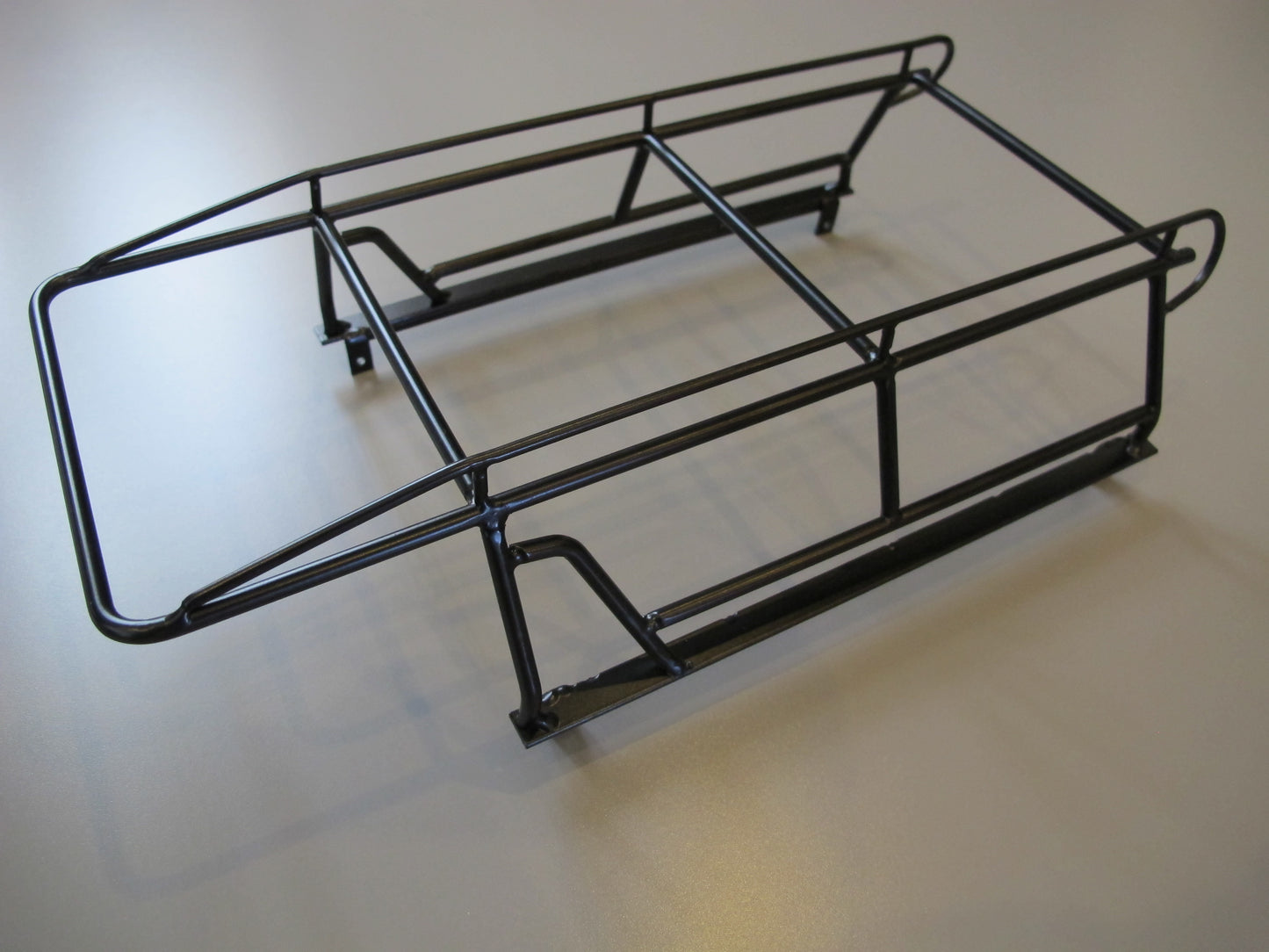 Toy Metal Rear Bed Trunk Storage Tool Rack Mount for Tamiya Toy R/C 1/10 Scale Toyota Hilux Bruiser Trail Finder Rc4WD Truck