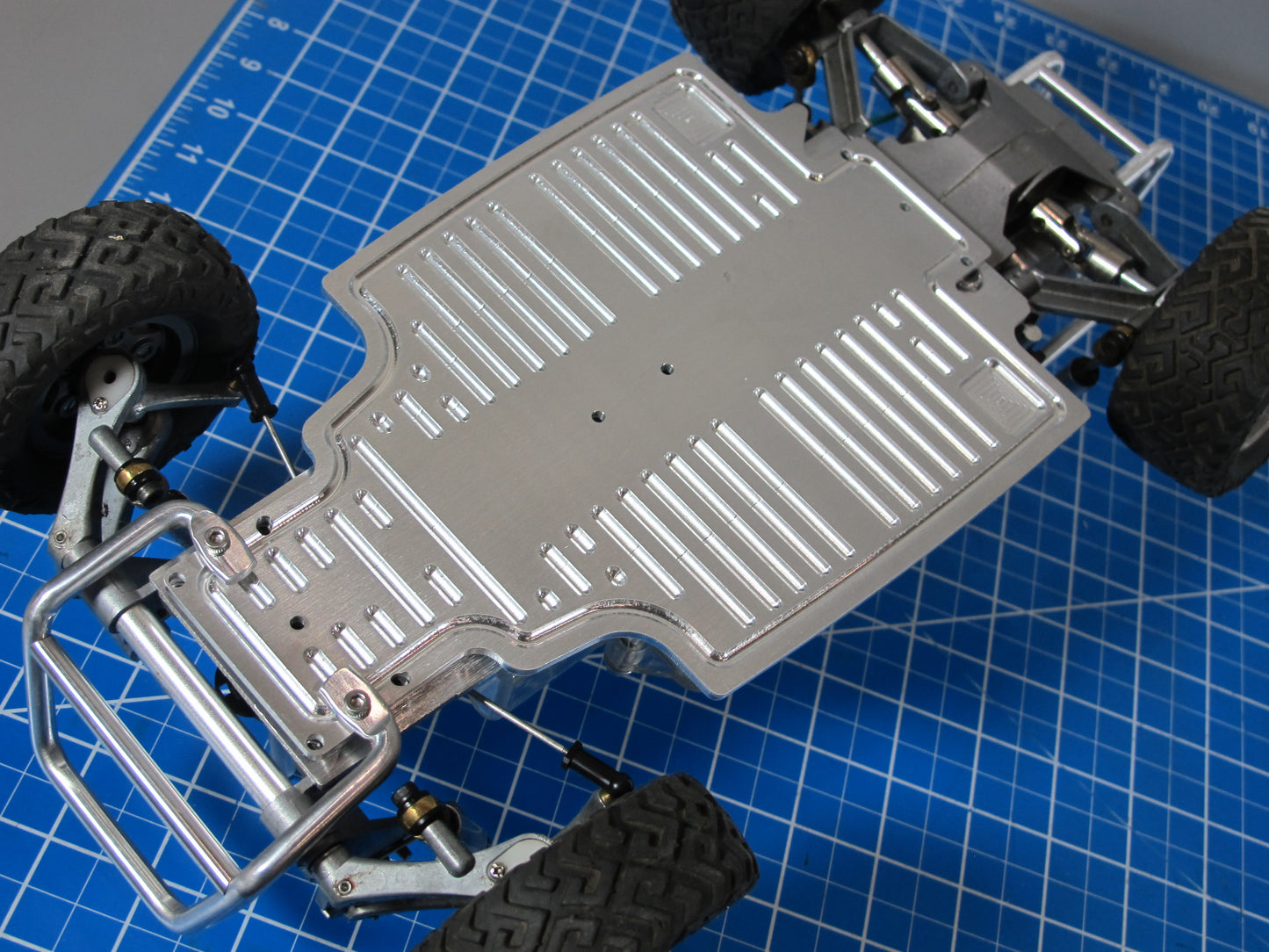 Aluminum Front & Back Bumper Guard Bar + CNC Lower Chassis plate for Tamiya 1/10 Sand Scorcher Champ Buggy SRB