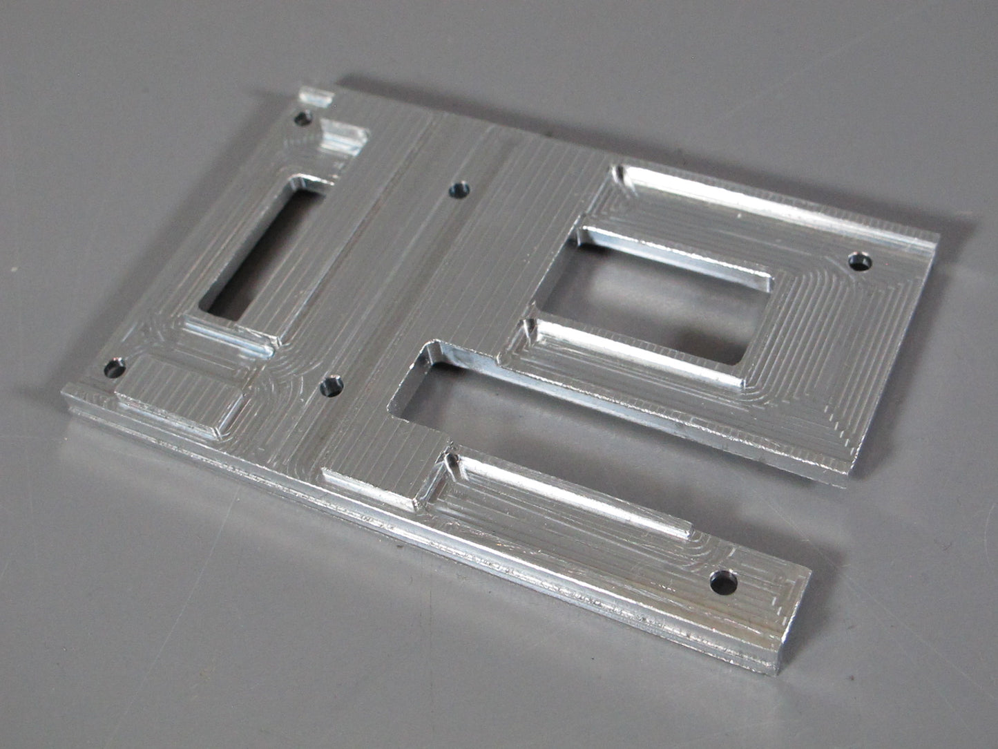 Aluminum F&R Fifth Wheel Coupling Servo Mount Mounting Plate set for Tamiya 1/14 King Hauler Grand Hauler Knight Hauler Globeliner Aeromax Scania Actros Cascadia
