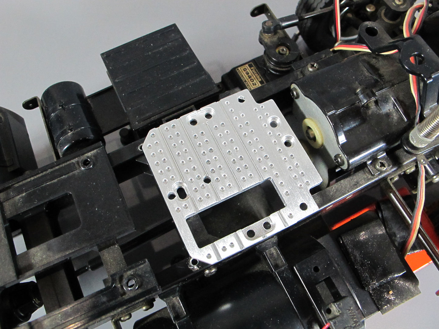 Aluminum F&R Fifth Wheel Coupling Servo Mount Mounting Plate set for Tamiya 1/14 King Hauler Grand Hauler Knight Hauler Globeliner Aeromax Scania Actros Cascadia