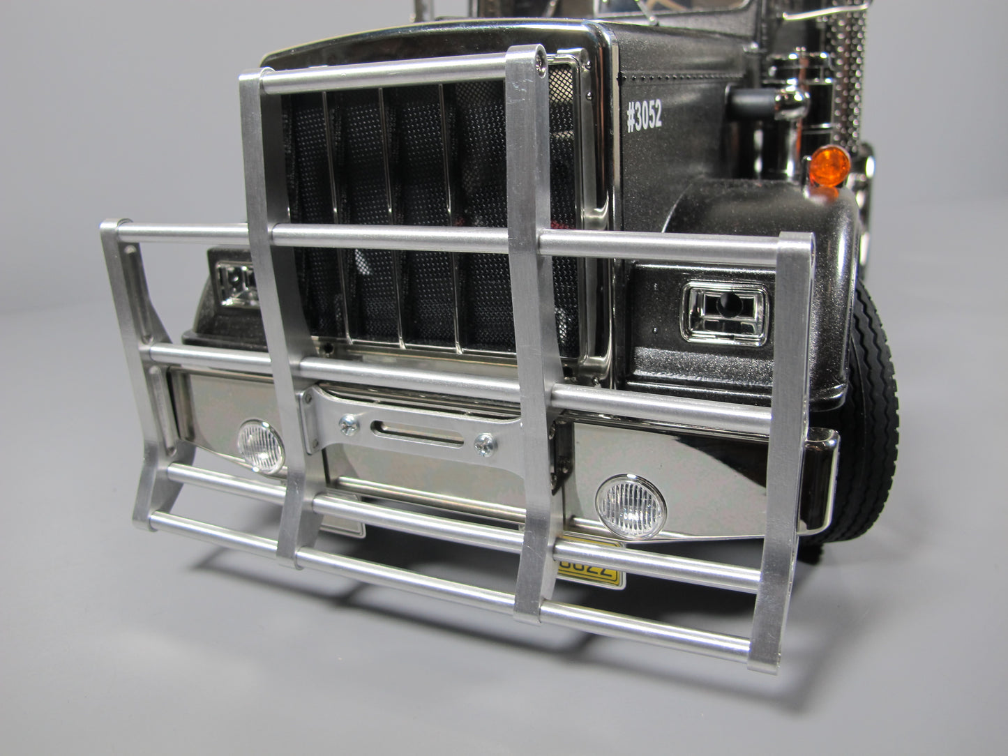 Aluminum Front Animal Bumper Guard Protector for Tamiya R/C 1/14 King Hauler Grand Hauler Knight Hauler Globeliner