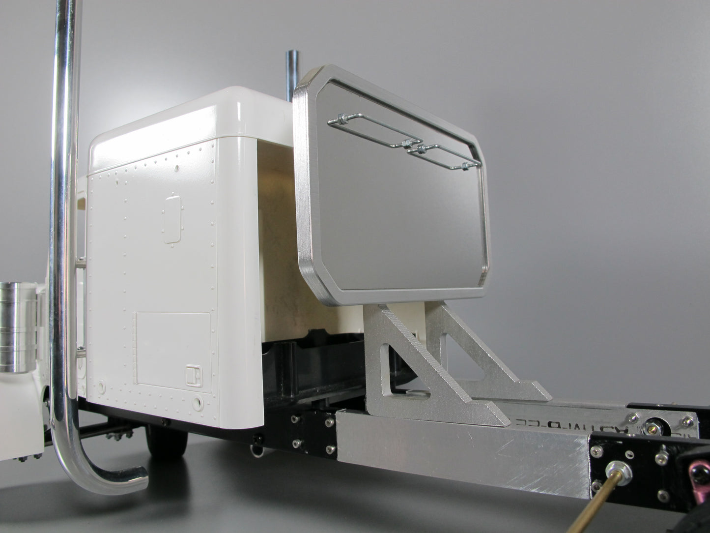 Aluminum "Toy" Rear Back Headache Rack for Tamiya R/C 1/14 King Hauler Grand Hauler Knight Hauler Man Scania Actros