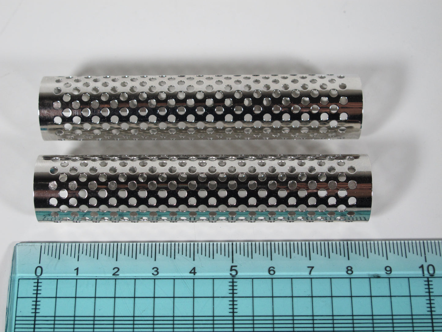 Aluminum L & R side Exhaust Stack Cover Shield for Tamiya R/C 1/14 King Hauler Grand Hauler Globeliner Semi Truck