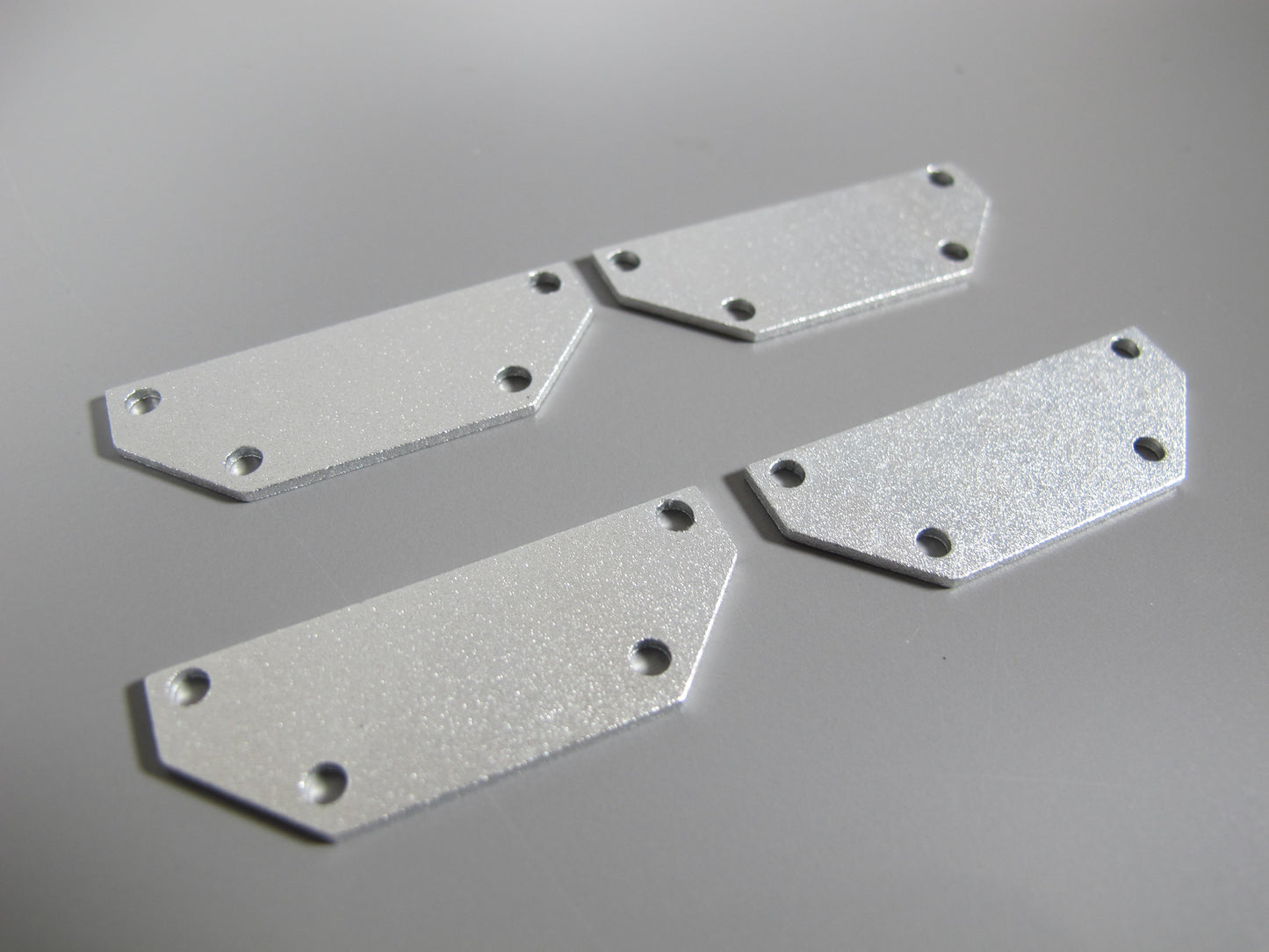 Aluminum Suspension Shock Lift Mount Plate Bracket 4 Pcs for Tamiya R/C 1/10 Bullhead Super Clodbuster