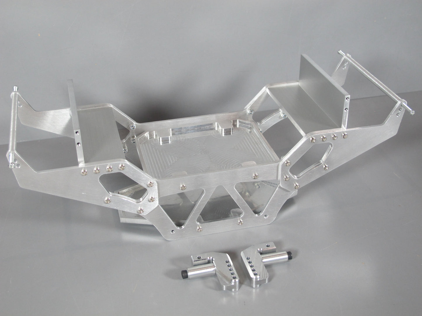 Aluminium Frame Chassis + Axle Suspension Linkage Lock Mount Conversion for Tamiya 1/10 R/C Clodbuster Bullhead Crawler