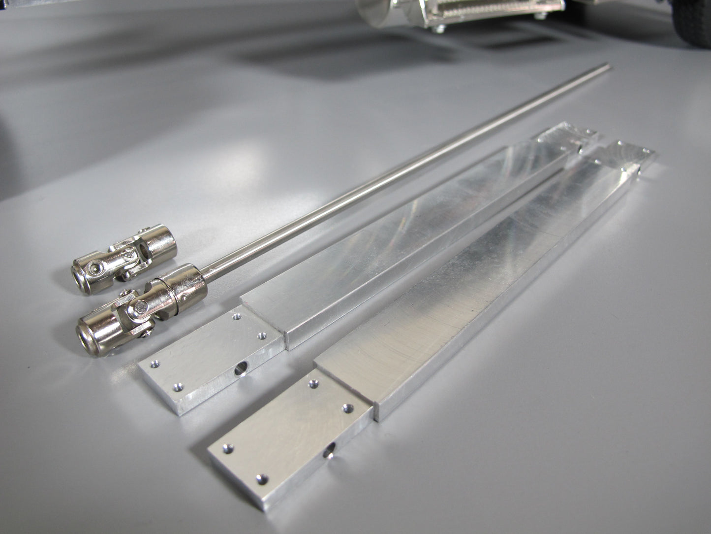 Aluminum 6 inch Frame Rail Extension & Extend Steel Drive Shaft Set for Tamiya R/C 1/14 King Hauler Grand Hauler Knight Hauler Globeliner Scania Volvo Cascadia