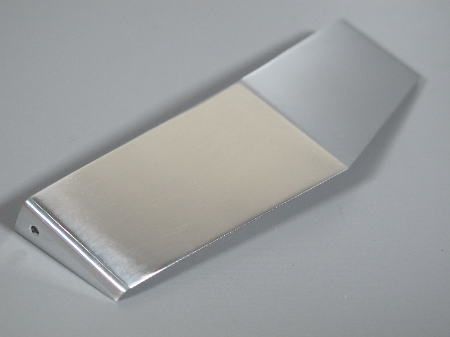 Aluminum Bowtie Sun Visor Mount Plate for Tamiya R/C Toy 1/14 King Hauler Grand Hauler