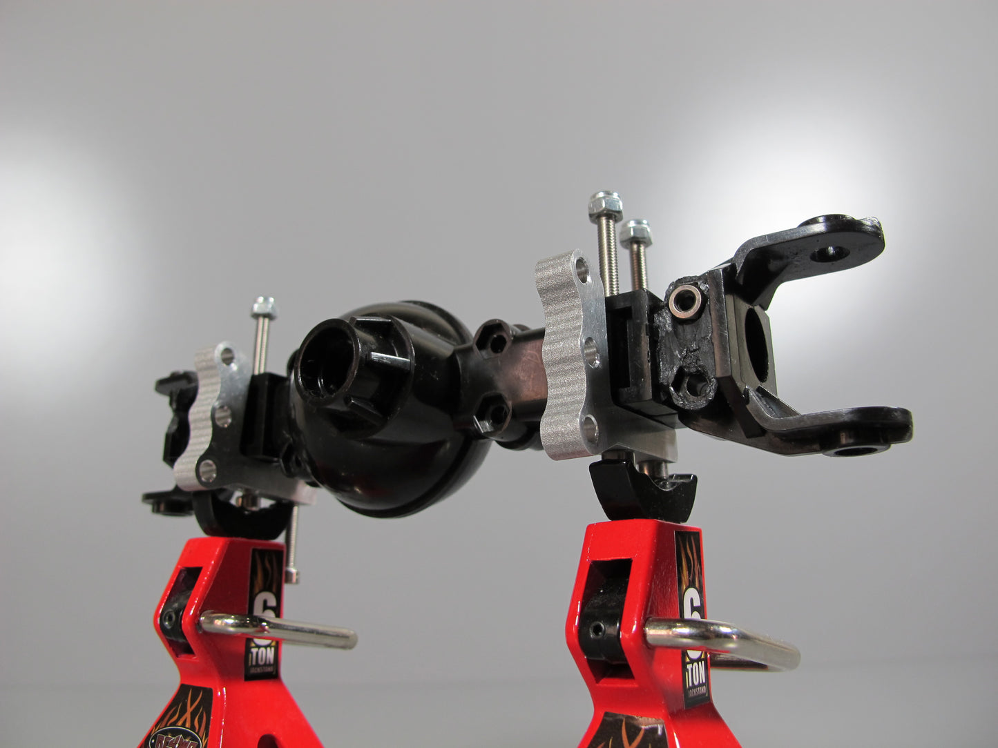 4x Reposition Axle Suspension Mount Bracket for Tamiya 1/10 R/C Toy Toyota Hilux Tundra Pickup Ford F350
