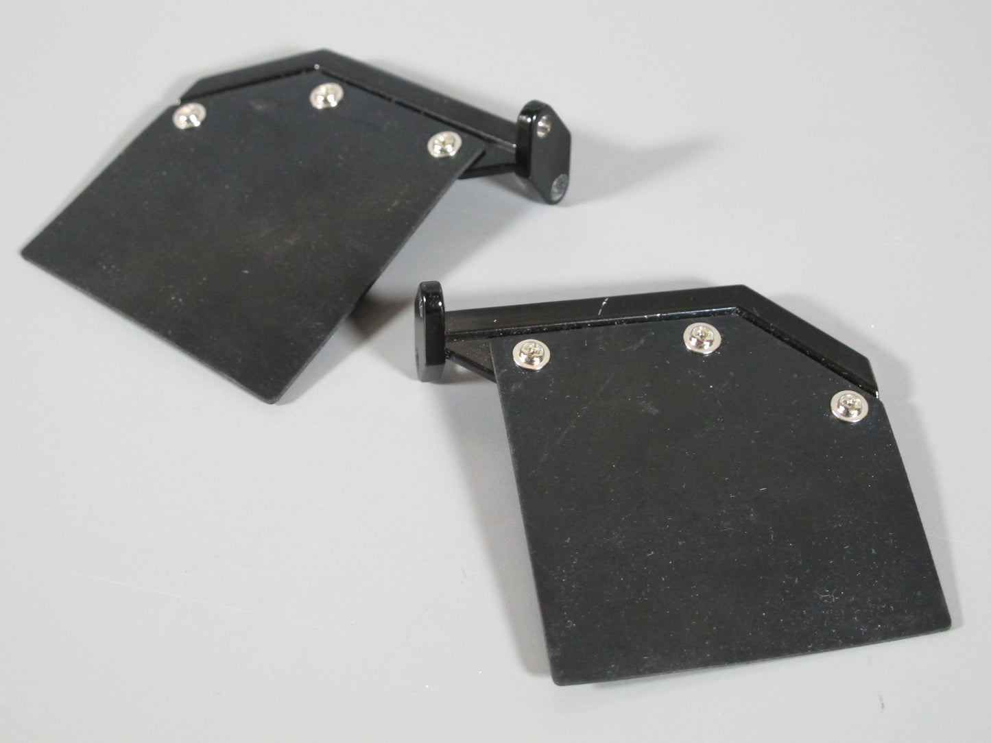 Pair Aluminum Angle Style Hanger with Black Mud Flap Guard for Toy Semi Tamiya R/C 1/14 Globeline King Knight Grand Hauler Cascadia Aeromax