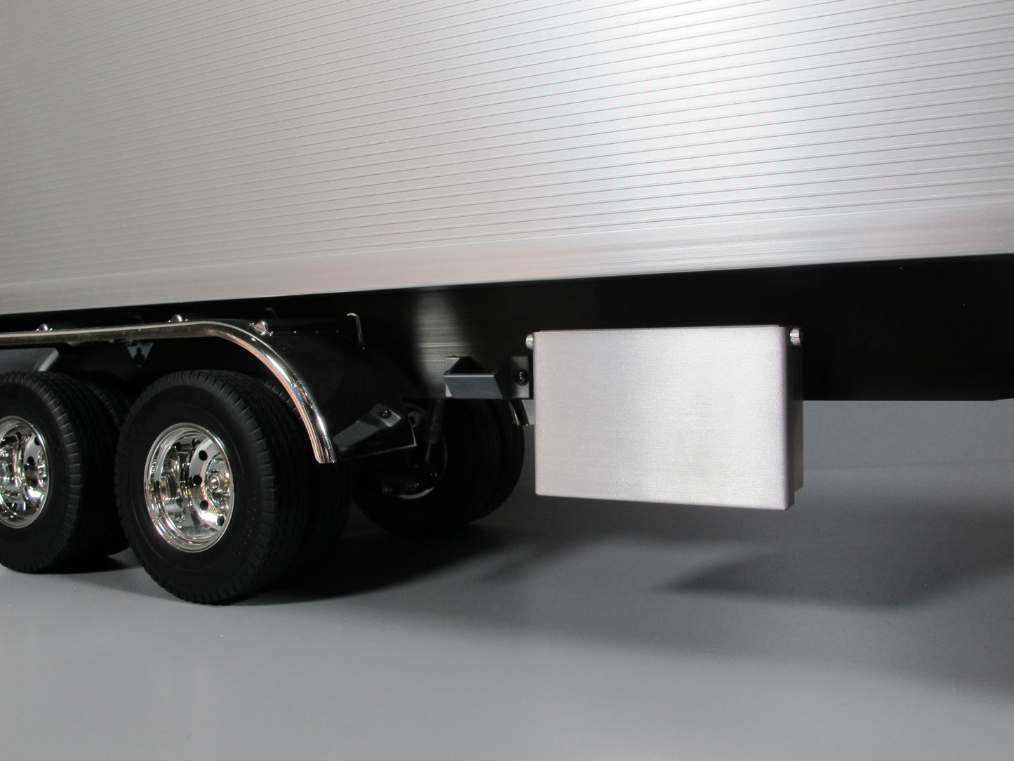 Aluminum Side Mount Tool Box with Lid for Tamiya "TOY" R/C 1/14 Trailer Flatbed Tanker Container King Hauler Grand Hauler Aeromax Scania