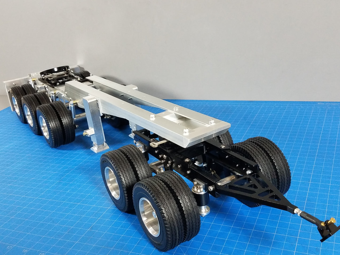 Aluminum Toy R/C 3-Axle Dolly + 2-Axle Dolly Carrier Trailer Tractor 5th wheel Coupler for Tamiya 1/14 King Hauler Grand Hauler Knight Hauler Globeliner Scania Actros Volvo Semi Truck